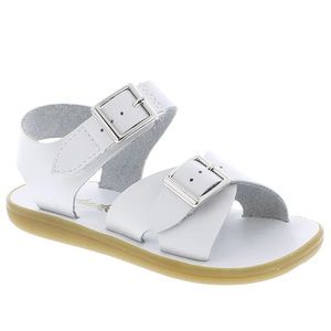 Footmates Tide Sandal - 1000 - white. US 11. EUC. Will ship with original box.